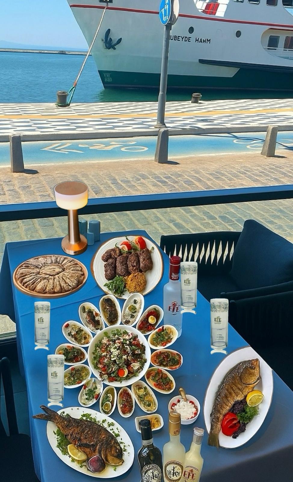 Alsancak İzmir alkol restoranı , Alsancak gece hayatı , İzmir cafe bar , İzmir Kokteyl mekanları , Alsancak canlı müzik restoranı , İzmir şarap evi , L&E cafe retourant